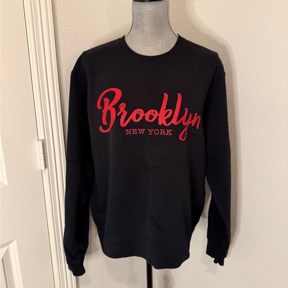 Tops - Brooklyn New York Black Sweatshirt | L